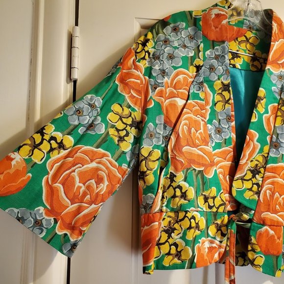 Japanese floral short kimono - Picture 3 of 3